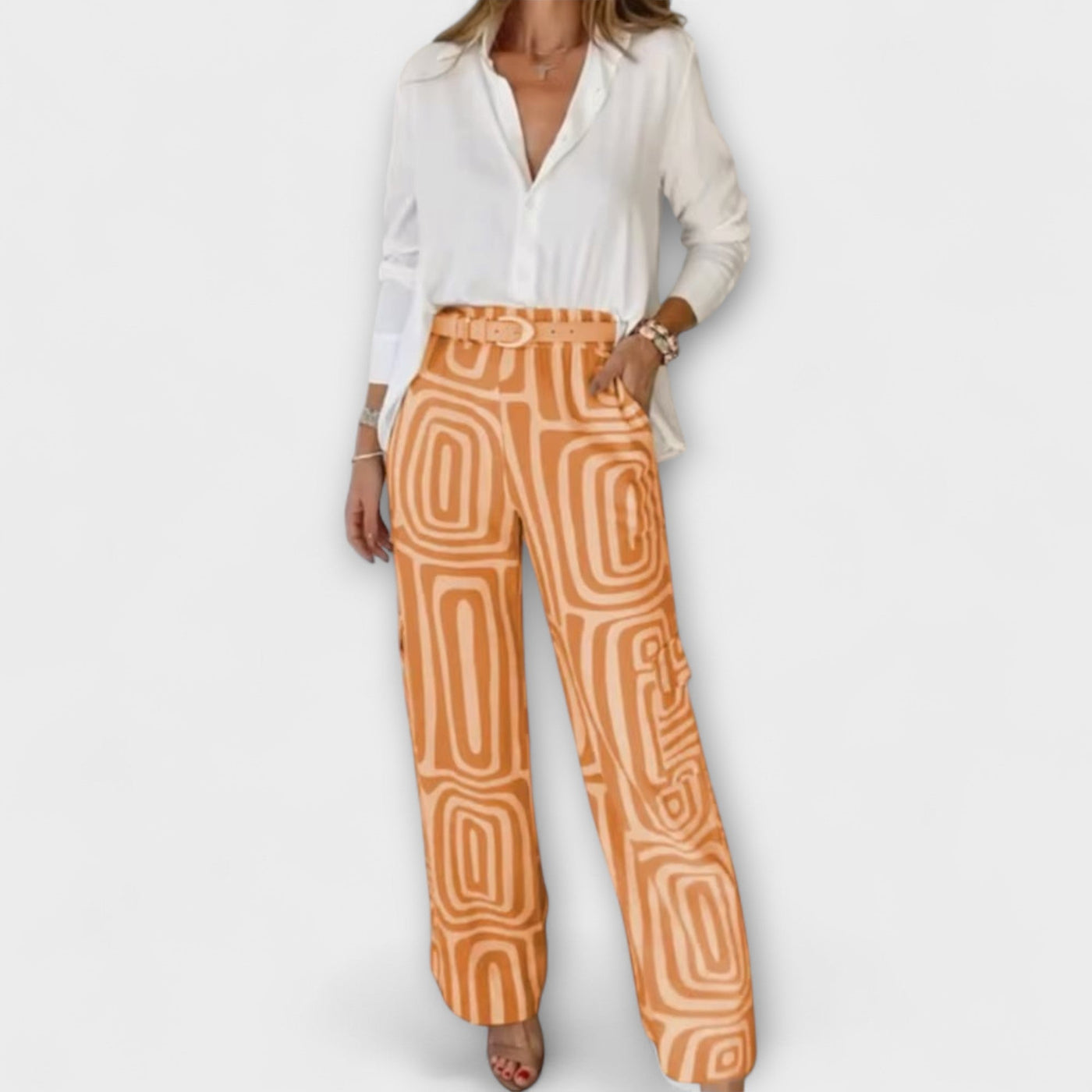 Indira – Conjunto que favorece la figura