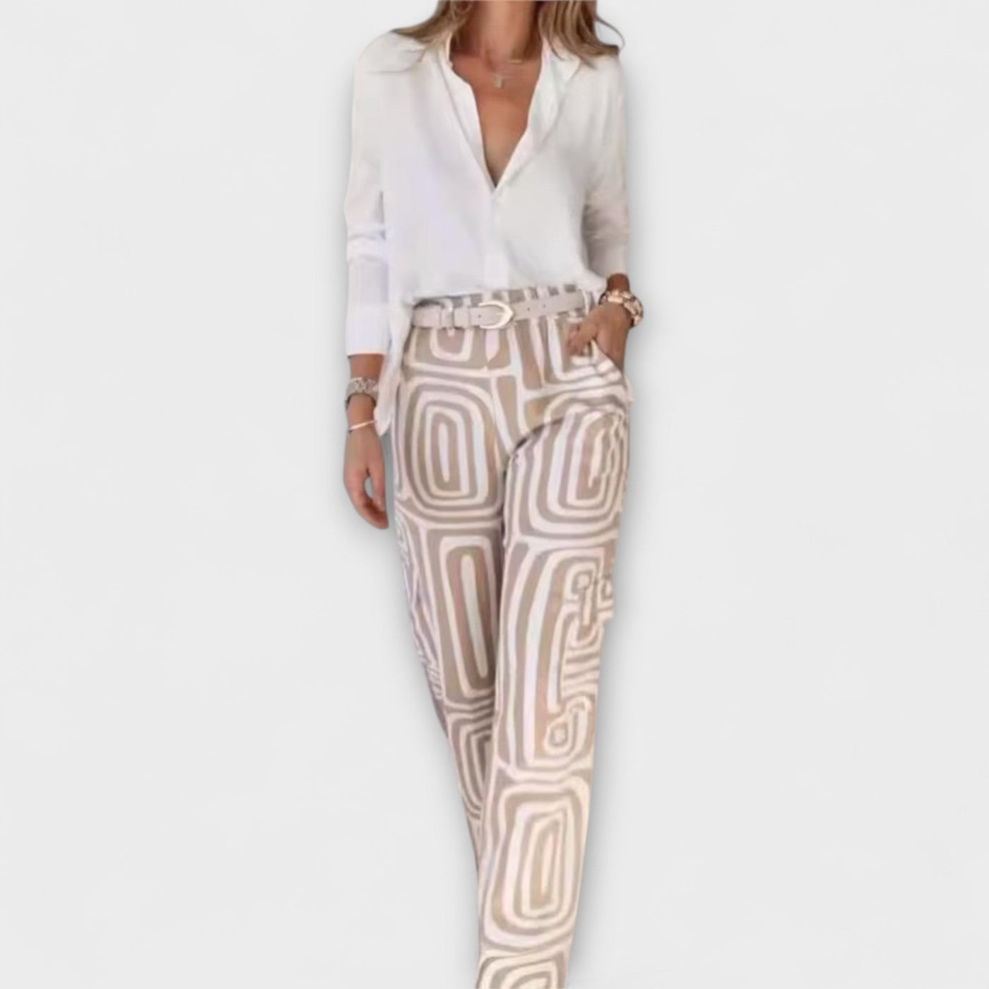 Indira – Conjunto que favorece la figura