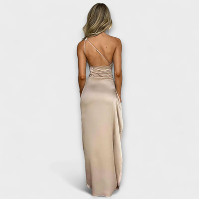 Aida – Elegante vestido de satén para la noche