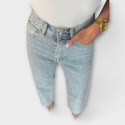 Diana – Jeans Glamour Elegante