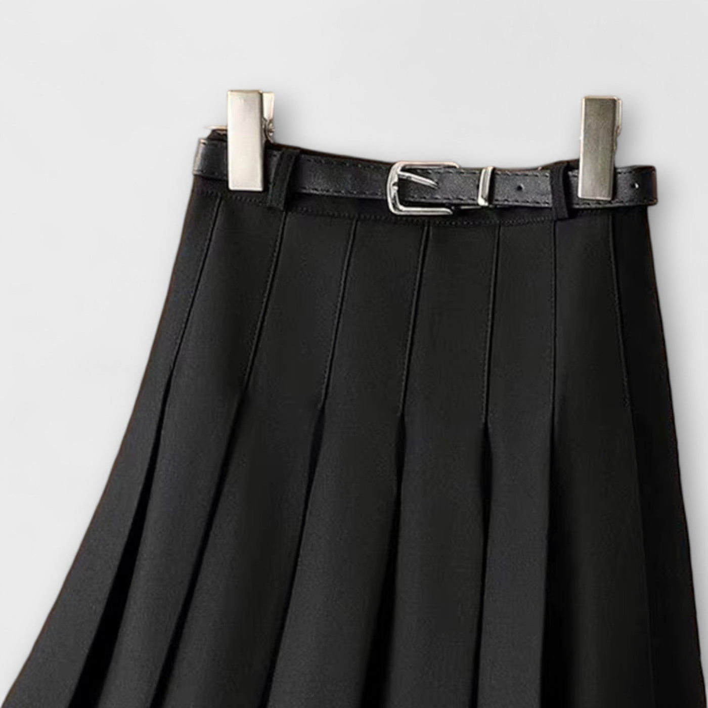 Stella | Falda plisada con cinturón